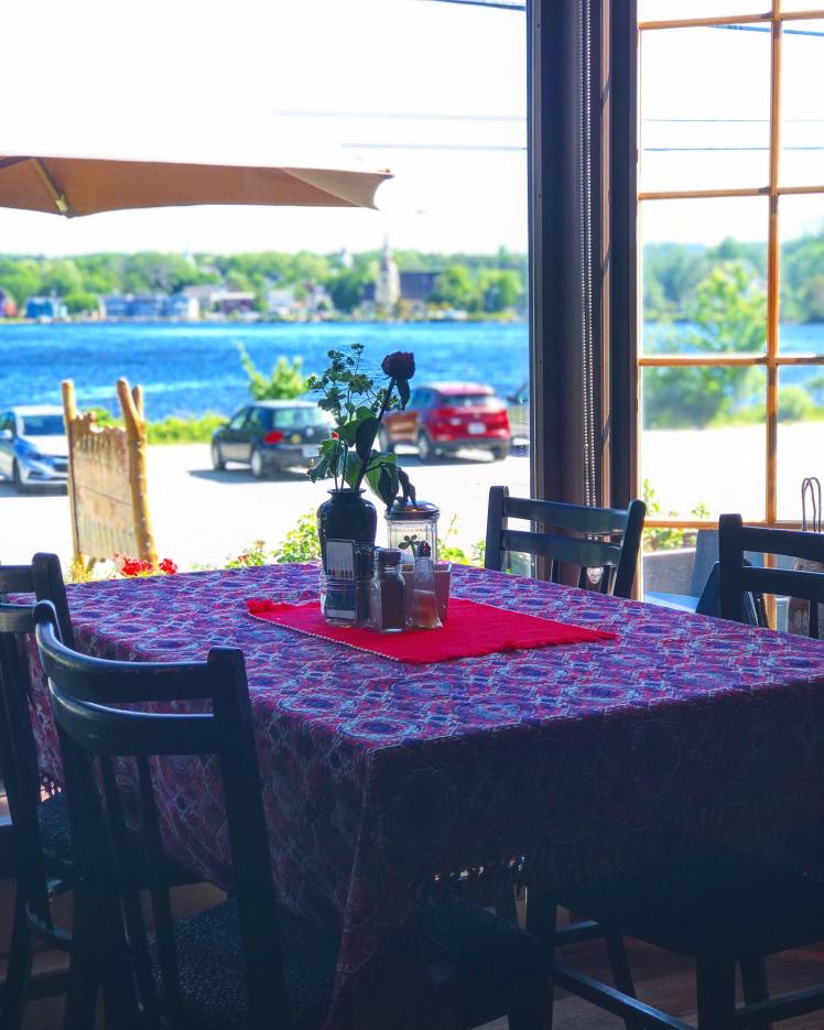 37987966_10155675011921658_5709154182368329728_n